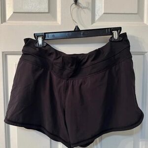 Women's Lululemon Speed Up Shorts -- Size 10